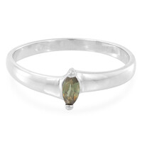 Bague en argent et Grenat à couleurs changeantes de Madagascar