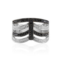 Bague en argent et Spinelle noir