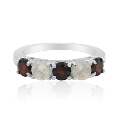 Bague en argent et Grenat