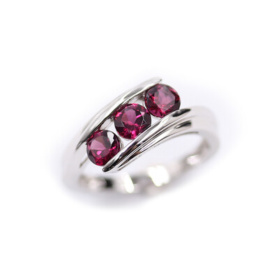 Bague en argent et Grenat de Tocantin