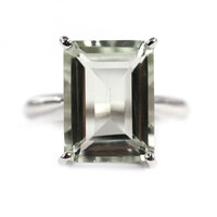 Bague en argent et Améthyste verte