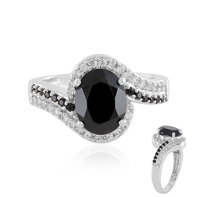 Bague en argent et Spinelle noir