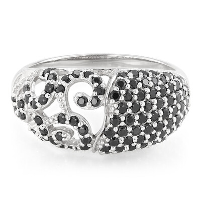 Bague en argent et Spinelle noir