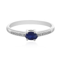 Bague en argent et Saphir bleu de Madagascar