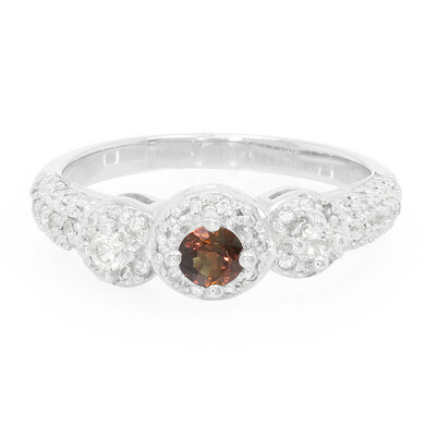 Bague en argent et Saphir à couleur changeante non chauffé