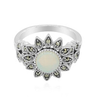 Bague en argent et Opale blanche