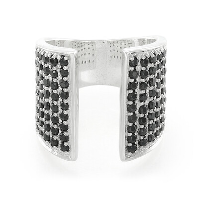 Bague en argent et Spinelle noir
