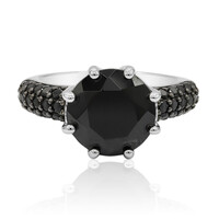 Bague en argent et Spinelle noir