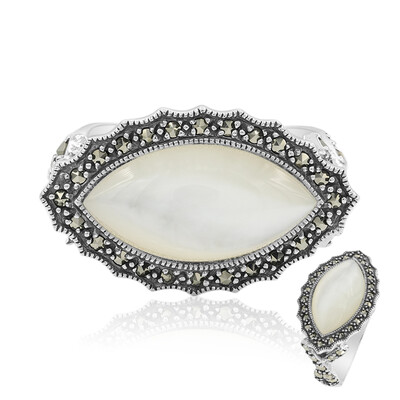 Bague en argent et Nacre