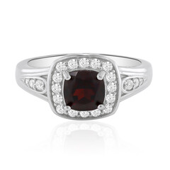 Bague en argent et Grenat