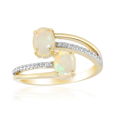 Bague en or et Opale blanche du Brésil