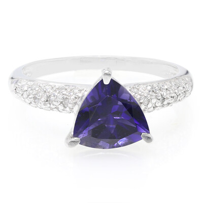 Bague en argent et Iolite de Ceylan