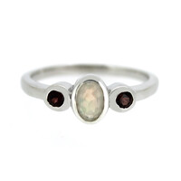 Bague en argent et Opale Welo