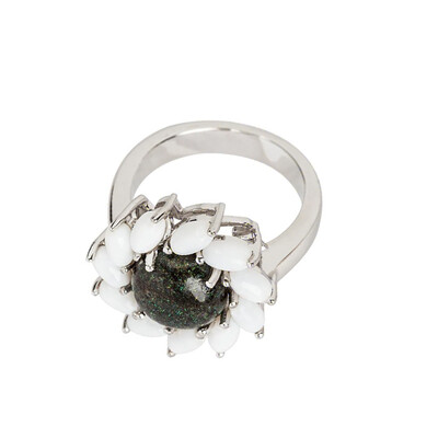Bague en argent et Opale Matrice