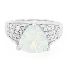 Bague en argent et Quartz bleu lunaire
