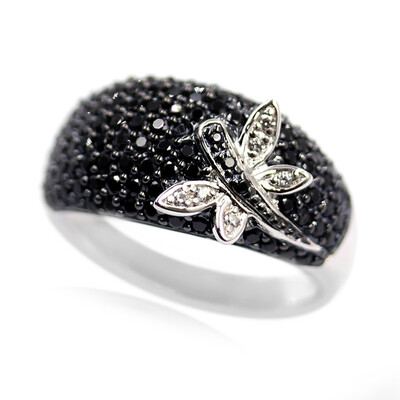 Bague en argent et Spinelle noir