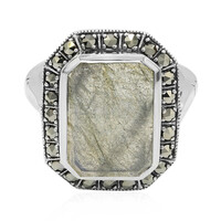 Bague en argent et Labradorite