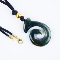 Collier et Néphrite