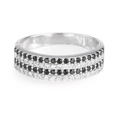 Bague en argent et Spinelle noir