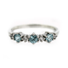 Bague en argent et Zircon de Ratanakiri
