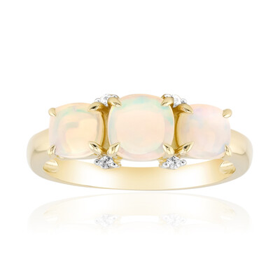 Bague en or et Opale blanche du Brésil