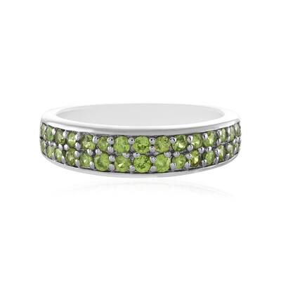 Bague en argent et Démantoïde de Russie