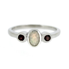 Bague en argent et Opale Welo
