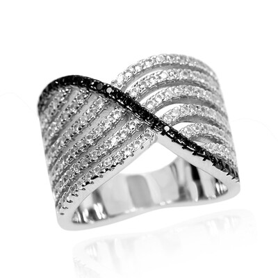 Bague en argent et Spinelle noir