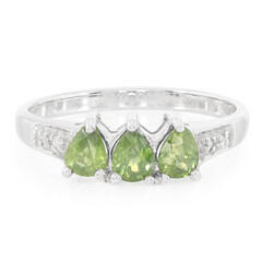 Bague en argent et Saphir vert AAA