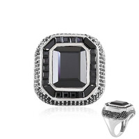 Bague en argent et Spinelle noir