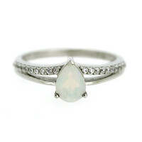 Bague en argent et Opale Welo