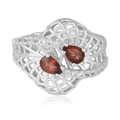 Bague en argent et Grenat du Mozambique