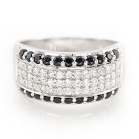 Bague en argent et Spinelle noir