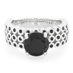 Bague en argent et Spinelle noir