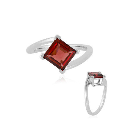 Bague en argent et Grenat du Mozambique