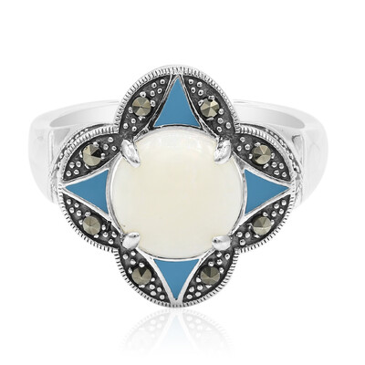 Bague en argent et Opale blanche
