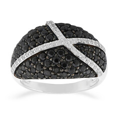 Bague en argent et Spinelle noir