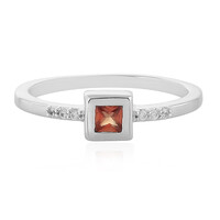 Bague en argent et Saphir rouge du soir