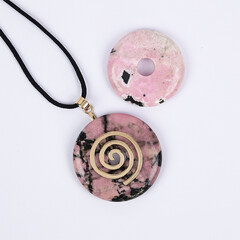 Accessoire en argent et Rhodonite