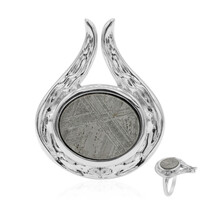 Bague en argent et Météorite ferreuse