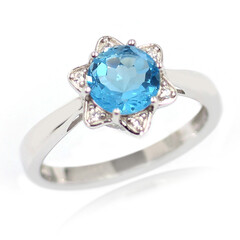 Bague en argent et Topaze bleu Suisse