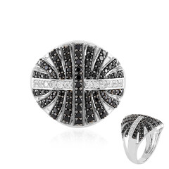 Bague en argent et Spinelle noir