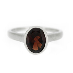 Bague en argent et Grenat du Mozambique
