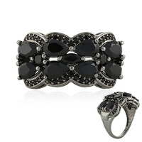 Bague en argent et Spinelle noir