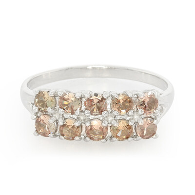 Bague en argent et Grenat de Tanzanie à couleur changeante
