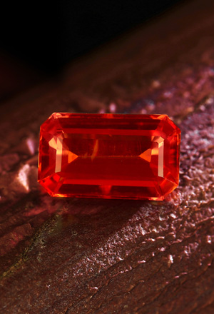 Saphir Rouge du Soir