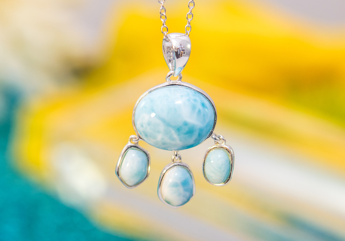 Bijou en Larimar