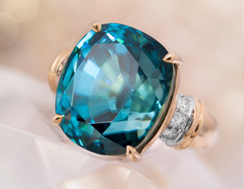 bague en zircon bleu