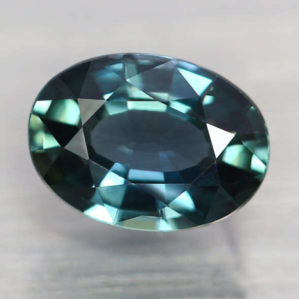 Le Saphir bleu Paon